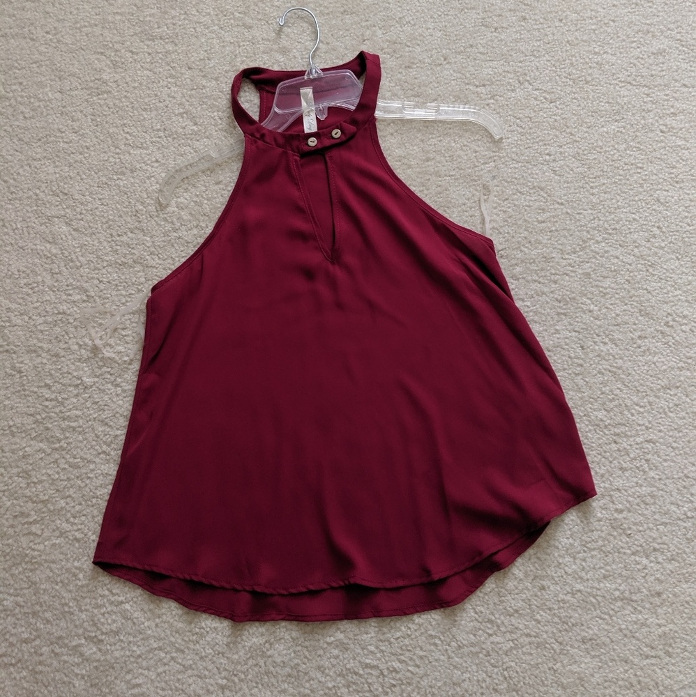 Red top - Picture 1 of 1